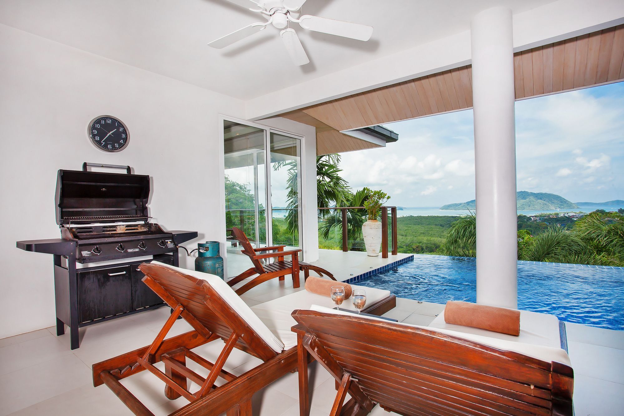 Villa Alangkarn Andaman 5 Bed Infinity Pool With Incredible View Nai Harn Exterior foto
